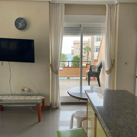 Apartamento En Arenales Del Sol Con Terraza Y Vistas Al Mar * Arenales del Sol